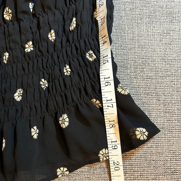 NWT MADEWELL Georgette Boho
Square-Neck Smock-Waist Top in
Bloom Dot Size XS - Picture 10 of 12